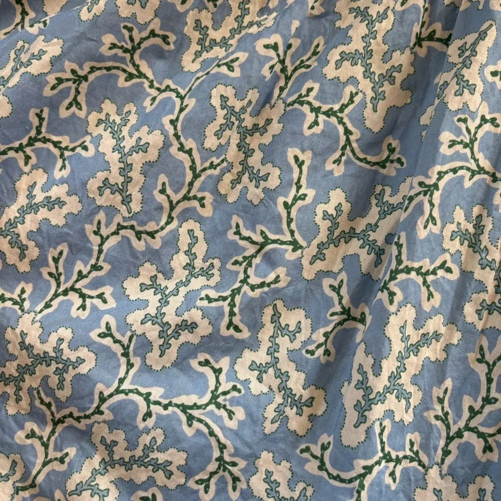 Tuckernuck Blue Smocked Puff-Sleeve Floral Top